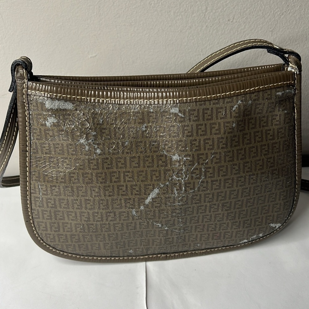 Fendi Vintage Small Double Compartment Crossbody Bag - Picture 4 of 13